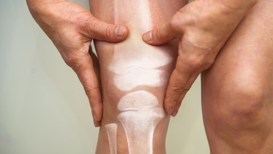 holding knee seeing bones through skin
