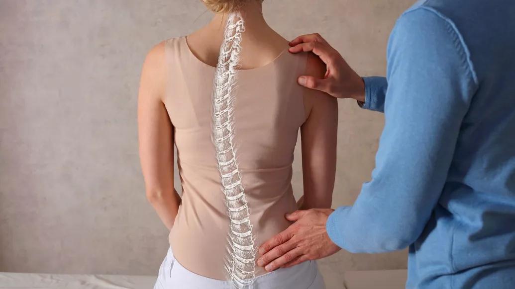 scoliosis see through back patient sitting 