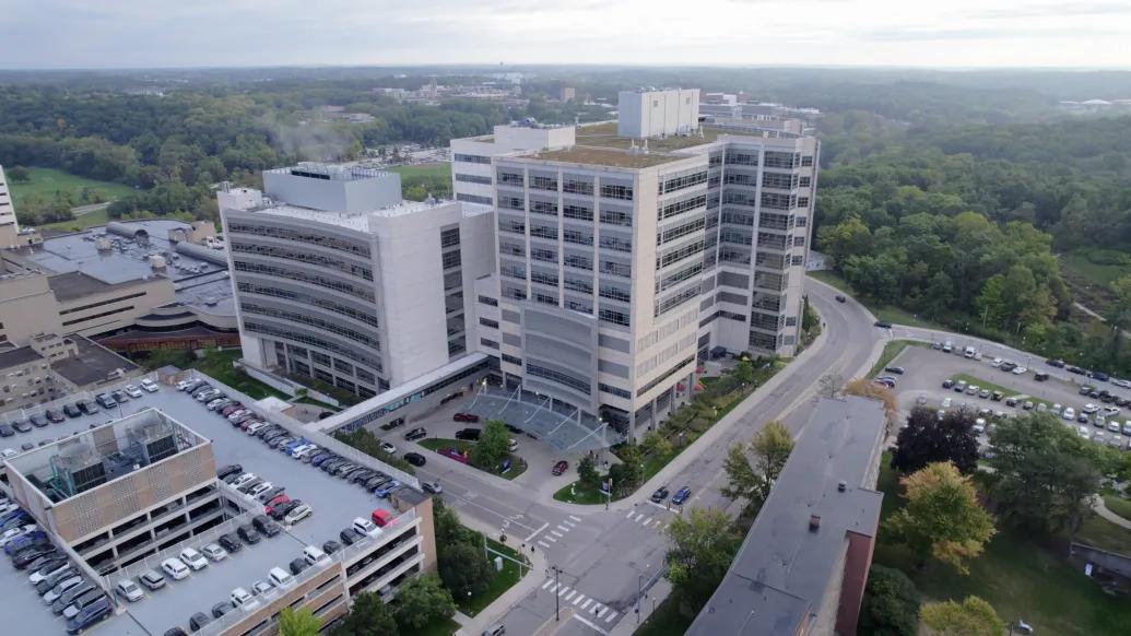.S. Mott Children's Hospital and Von Voigtlander Women's Hospital aerial view