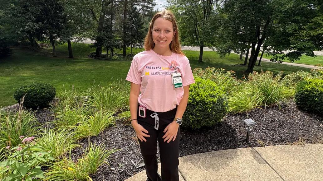 Olivia Ohmer smiling before starting her shift at Mott