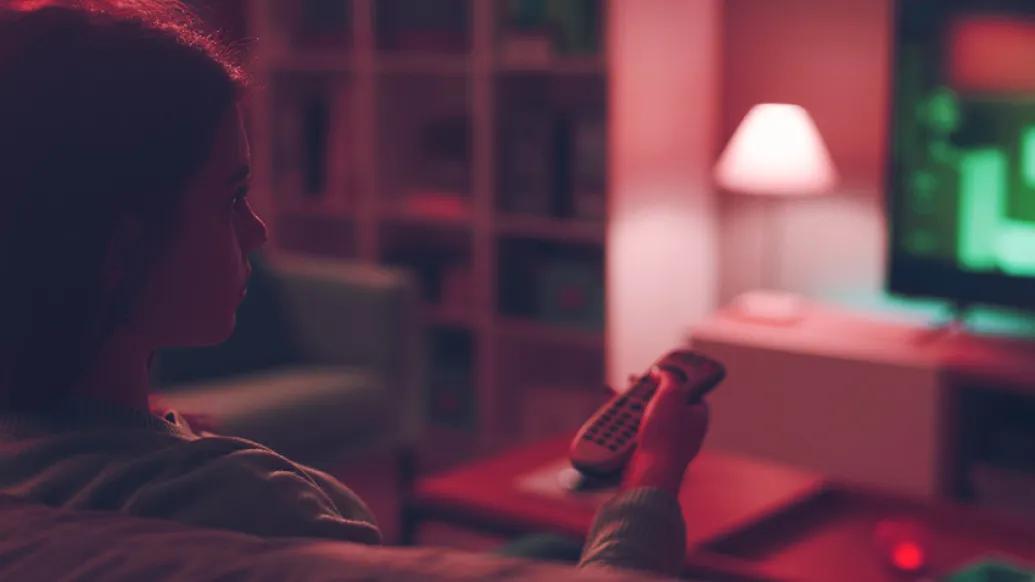 teen girl watching tv red