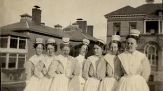 1910 photograph of nursing students