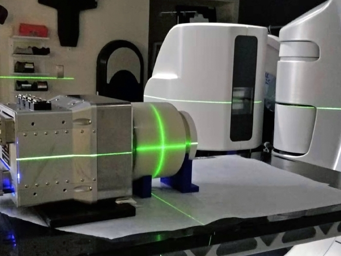 machine green laser grid metal
