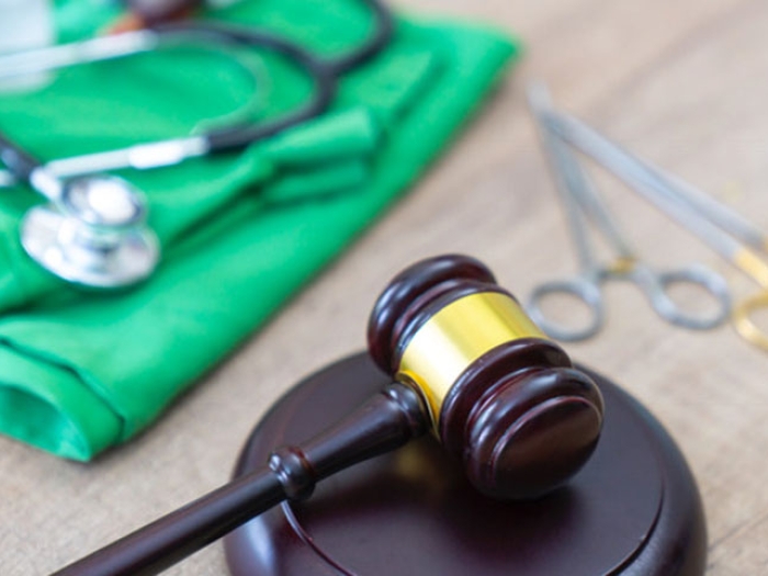 gavel and srubs 