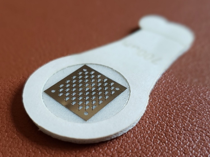 microneedle patch white and silver needle patch