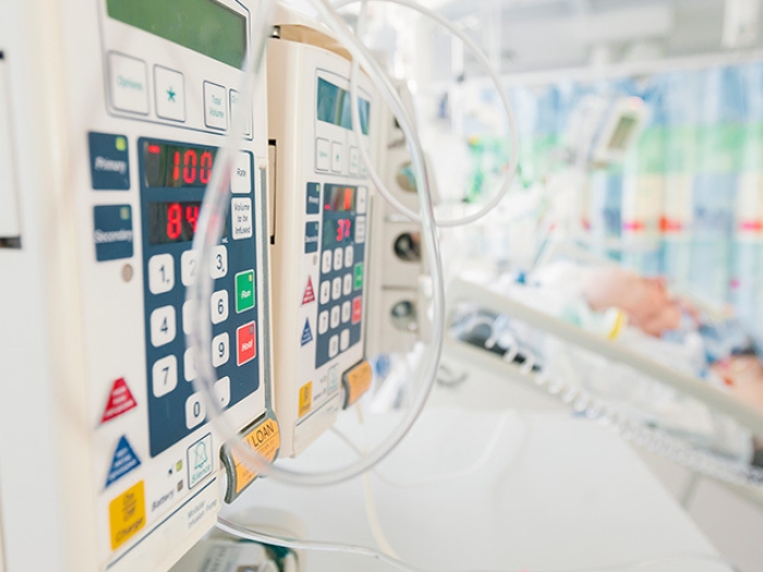 patient ICU hospital machine vitals