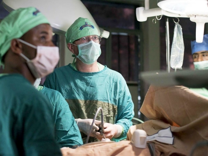 Surgeons performing a kidney transplant in Ethiopia