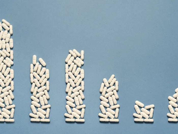 white pills medicine bar graph
