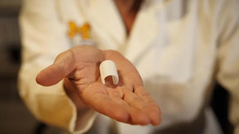 Bioresorbable, 3D-printed tracheobronchial splint device 