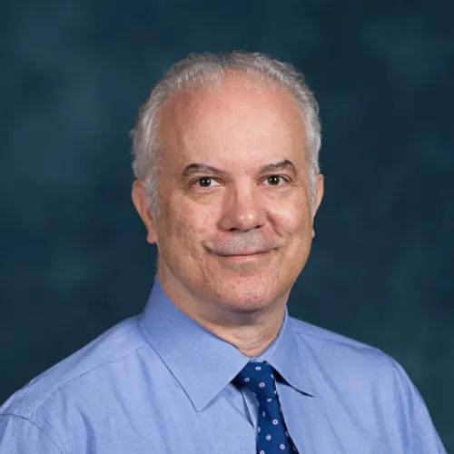 Cem Akin headshot