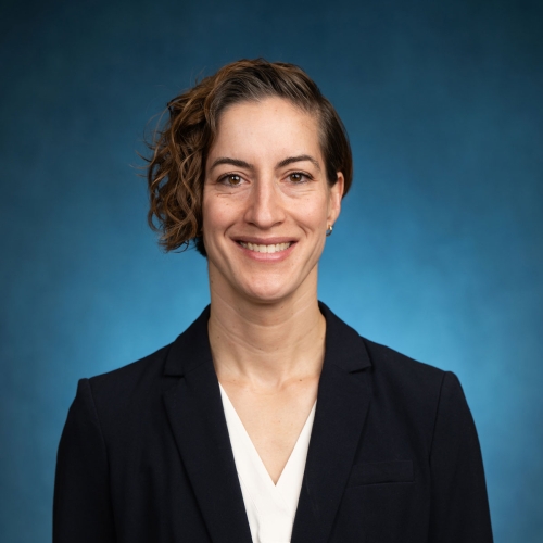 Barbara Hamilton headshot