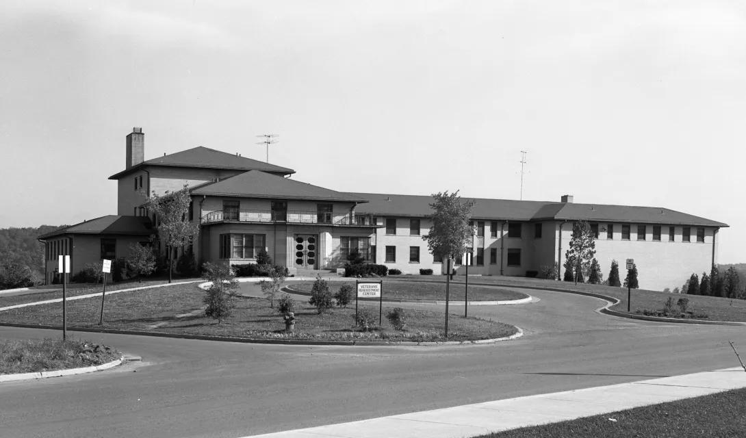 1947 photo of the veterans readjustment center building