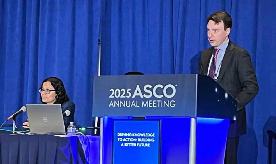 Paul Swiecicki, M.D., presents research on a symposium at ASCO 2025. 